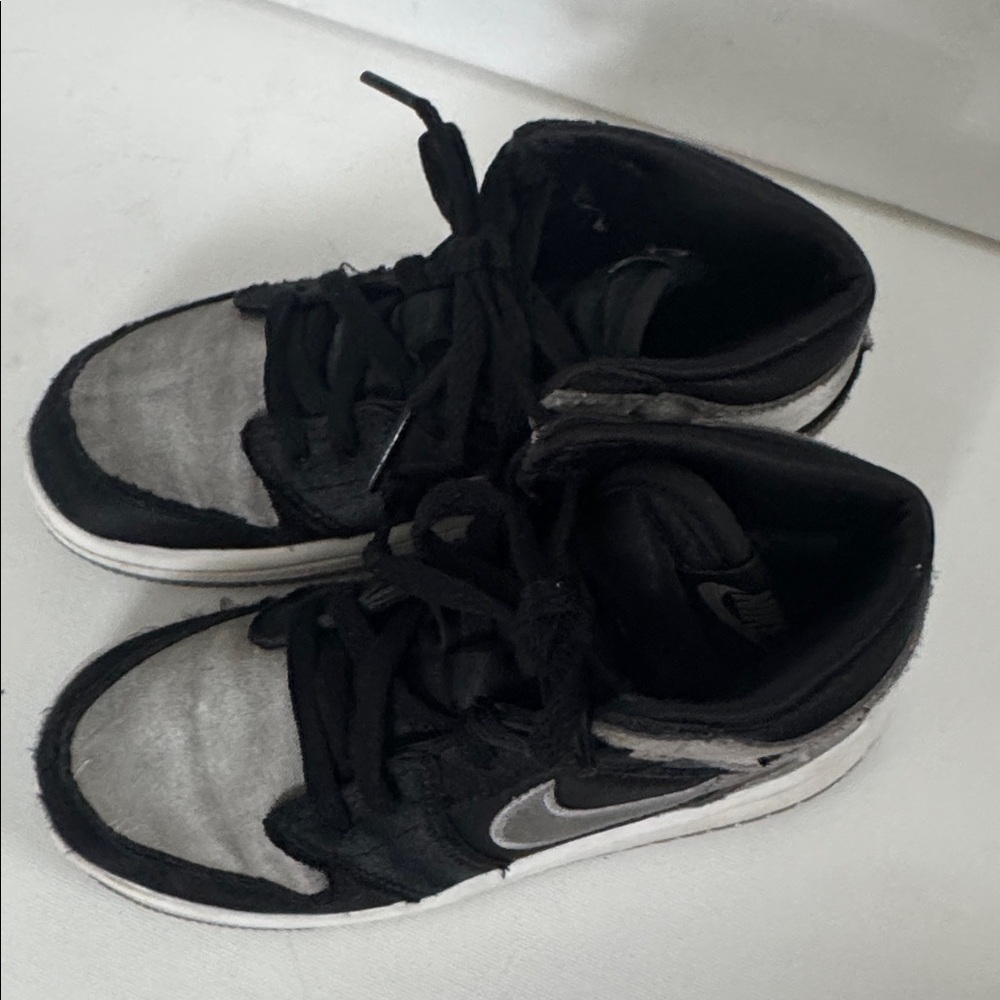 Toddler Nike Jordan 1 Retro High OG Satin Shadow Sneakers silver/black Size 10 - Picture 12 of 16